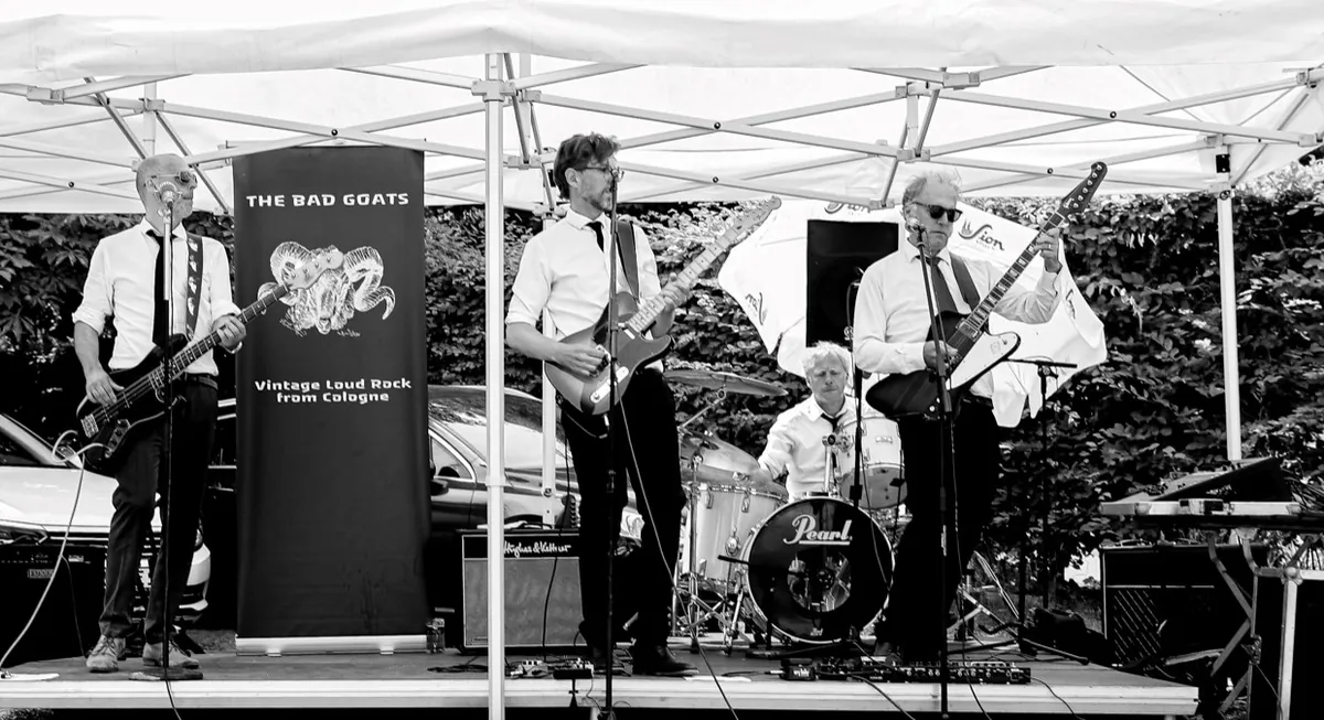 The Bad Goats live in Bonn, schwarz-weiß