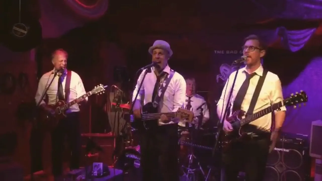 Vorschaubild zum Video „Come on Little Girl in der Barinton“