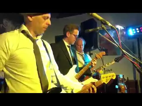Vorschaubild zum Video „Fireworks on Bad on Gas“